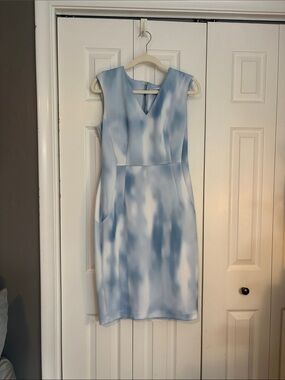 Calvin Klein Sleeveless V-Neck Light Blue and White Tie-Dye Midi Dress